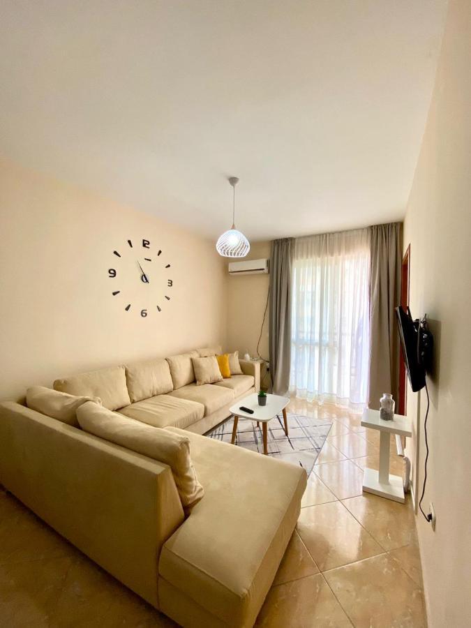 Chlo Apartment 2 Tirana Eksteriør billede