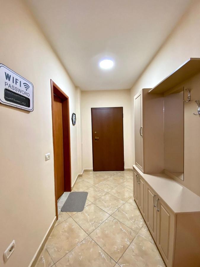 Chlo Apartment 2 Tirana Eksteriør billede